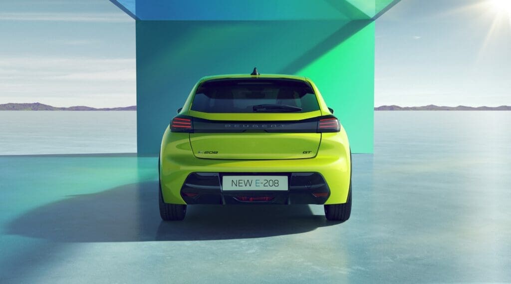 nuovo look Peugeot 208 2023 retro